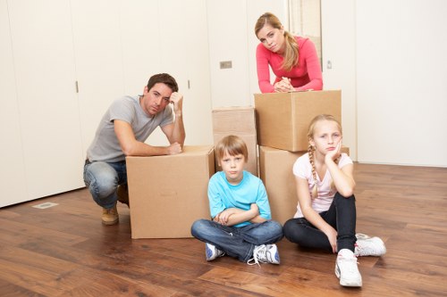 Efficient man and van loading and unloading service in Bermondsey